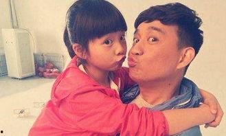 三个女儿把老爸宠上天,三个女儿将老爸宠上天